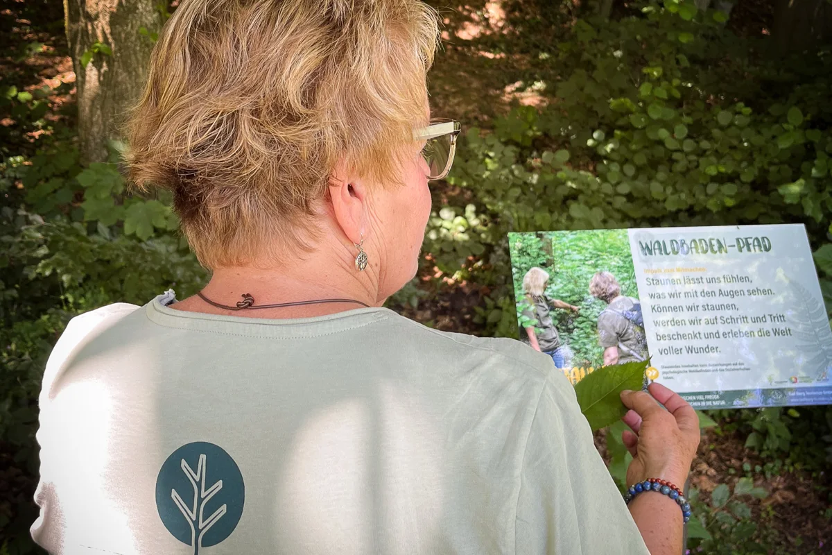 Waldbaden auf dem Waldbaden-Pfad (für Kinder & Familien)